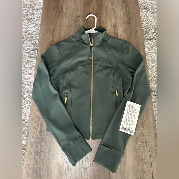 RARE NWT Lululemon Define Nulu Cropped Jacket w/ gold hardware Sz 8 *dark forest - Picture 1 of 5